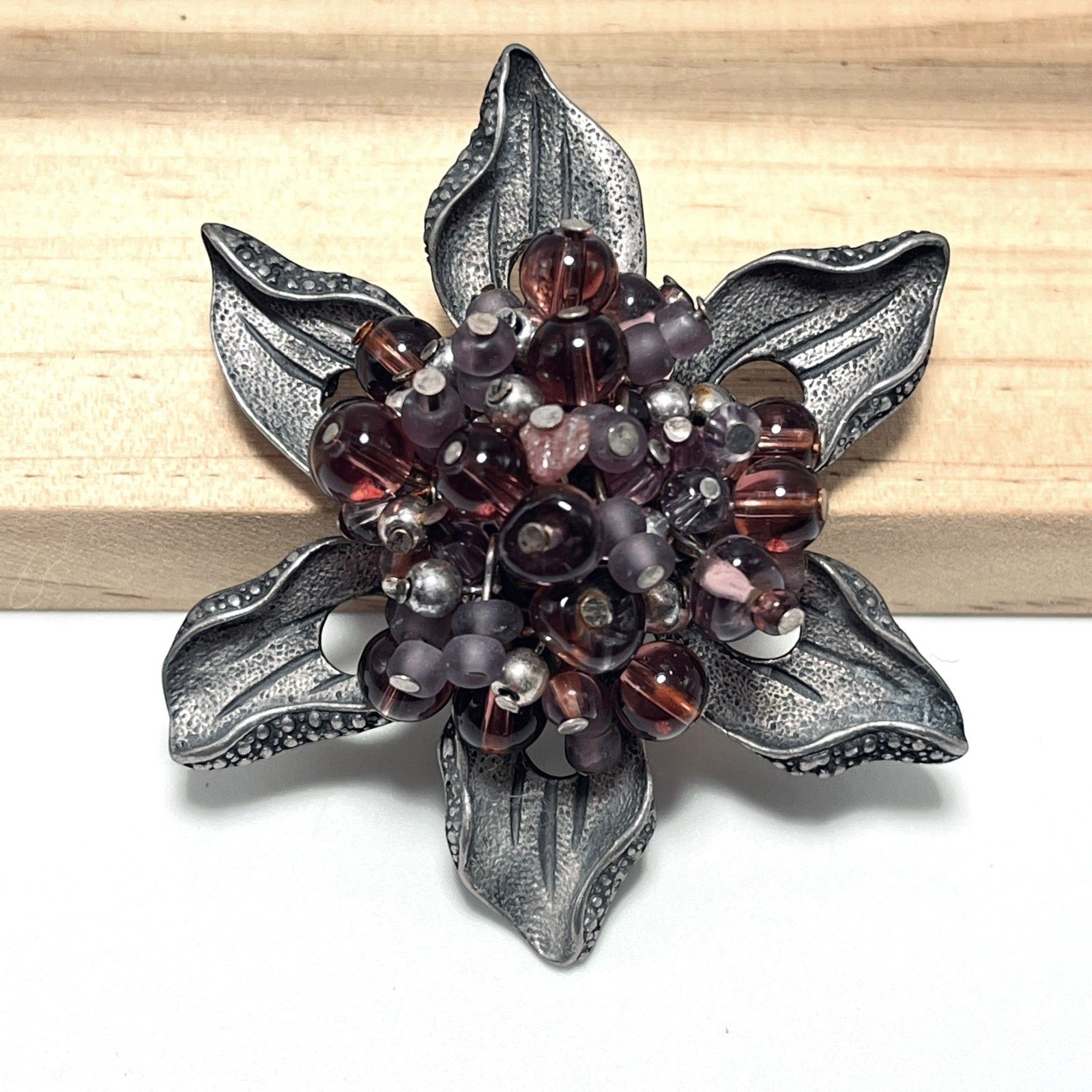 Vintage Coldwater Creek Pewter Flower Brooch Pin Purple Beads Large Silver Tone 24$